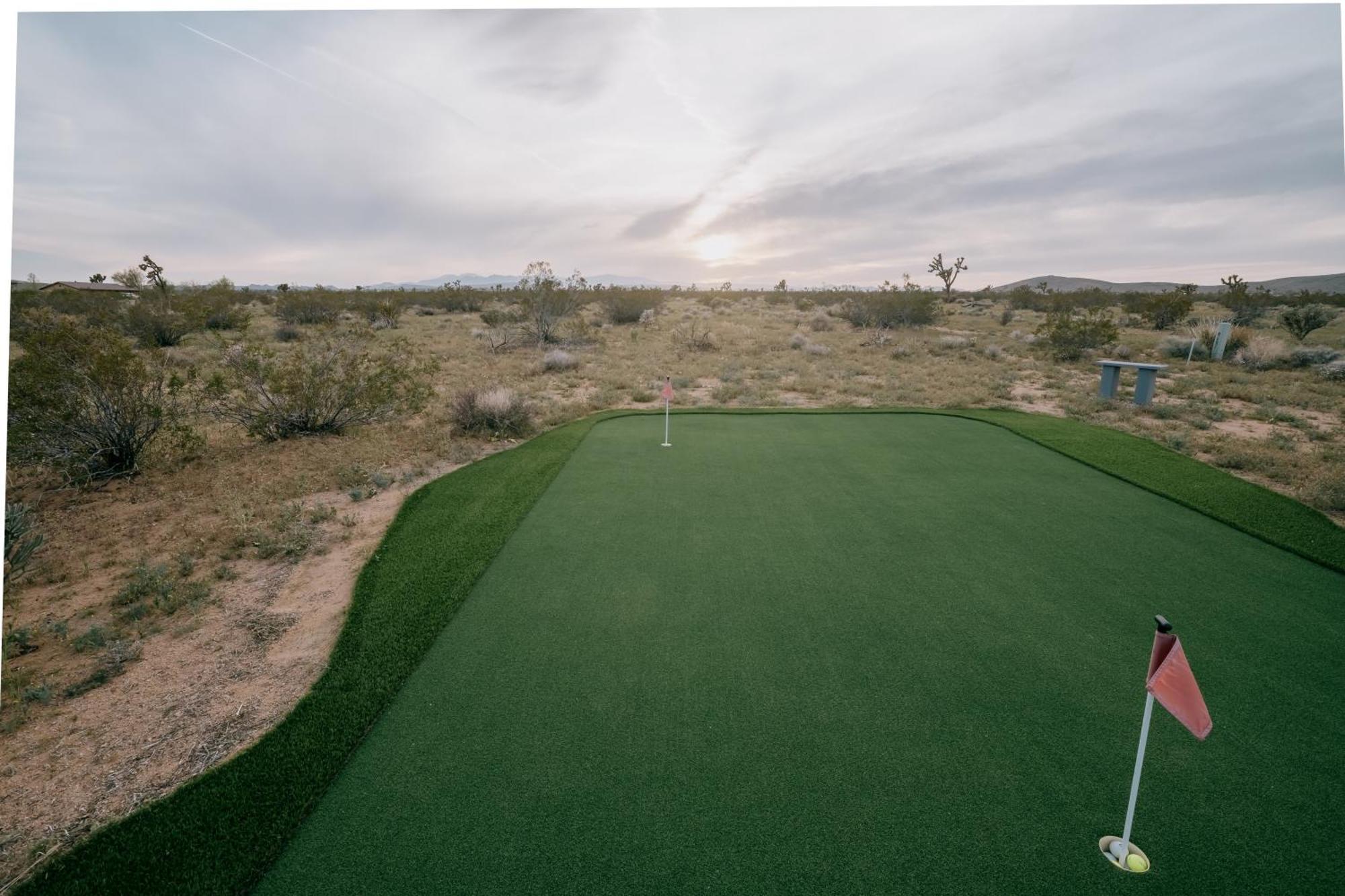 Coyote Tracks - A Modern Desert Experience Villa Джошуа Три Екстериор снимка