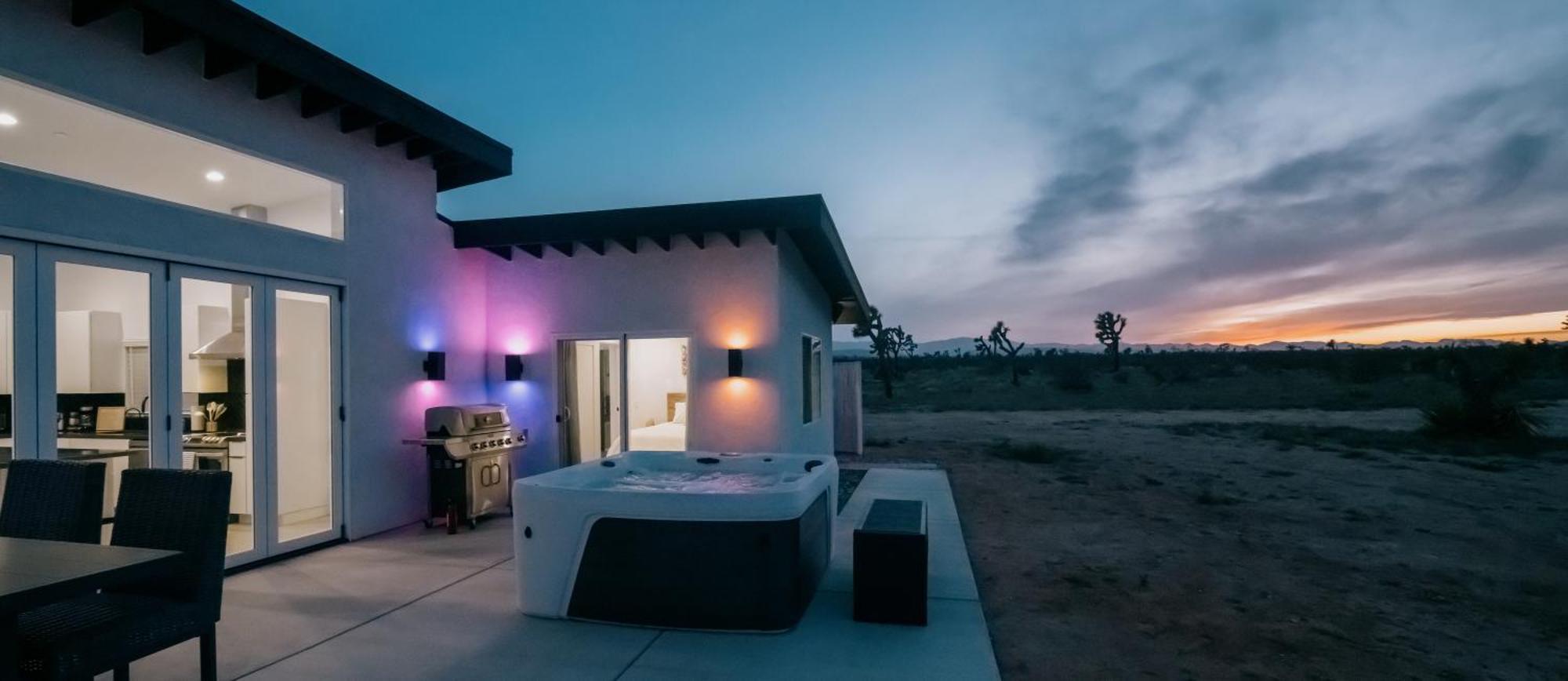 Coyote Tracks - A Modern Desert Experience Villa Джошуа Три Екстериор снимка